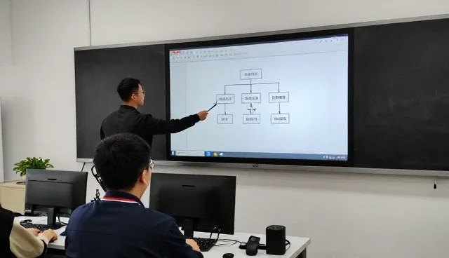 科技服务云服务器托管定制开发需求梳理:从入门到明白